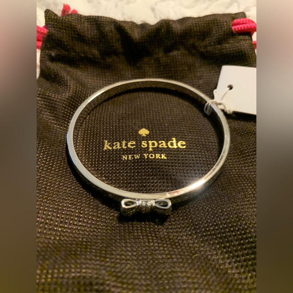 Kate Spade Take A Bow Bracelet Glitter Bangle 21$